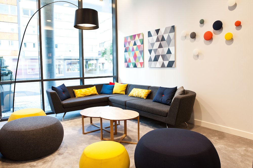 HOLIDAY INN EXPRESS SIEGEN 48/79
