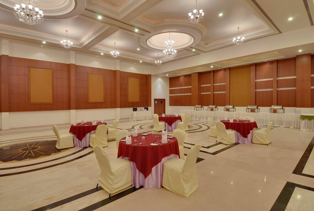INDER RESIDENCY 38/58