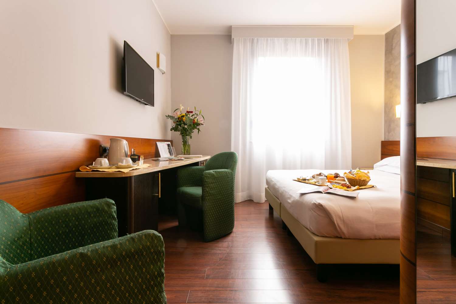 غرفة قياسية بسرير كينج، Hotel Mirage Sure Hotel Collection By Best Western 3/6