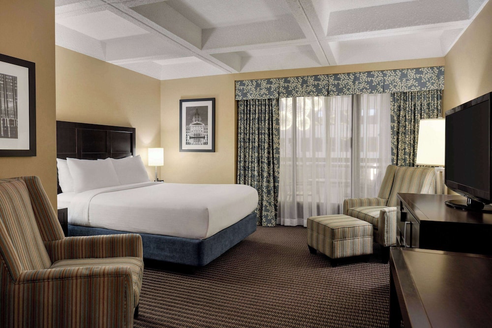 Wyndham Edmonton Hotel and Conference Centre 11/57