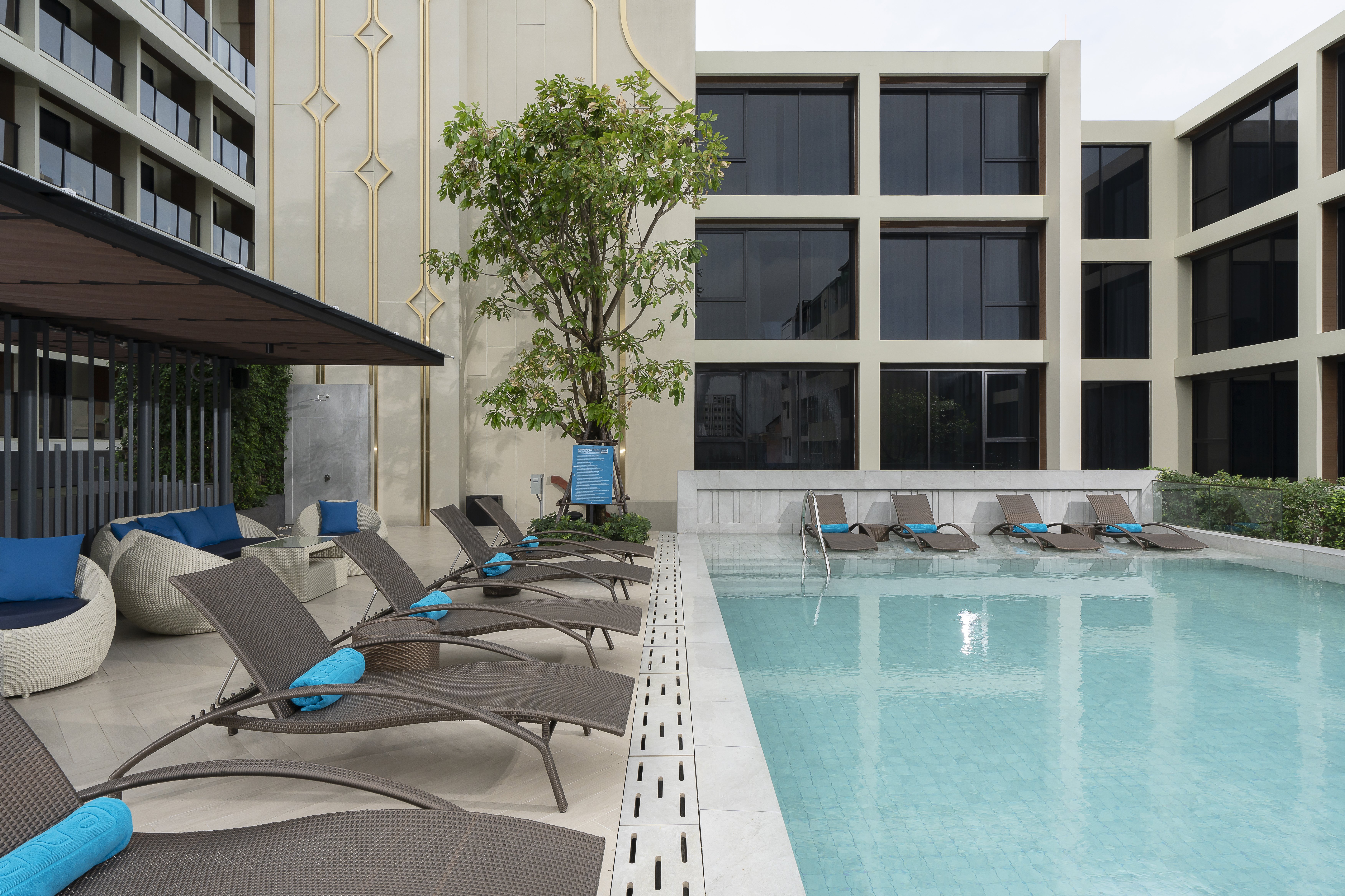 Centara Life Hotel Bangkok Phra Nakhon 61/67