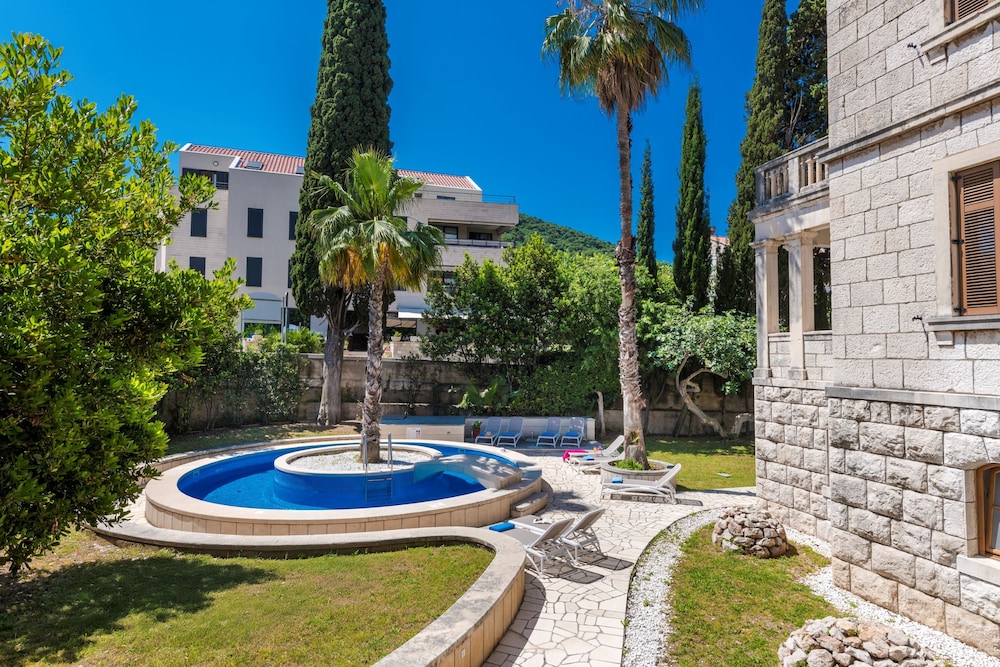 Boutique Villa Filaus 64/73