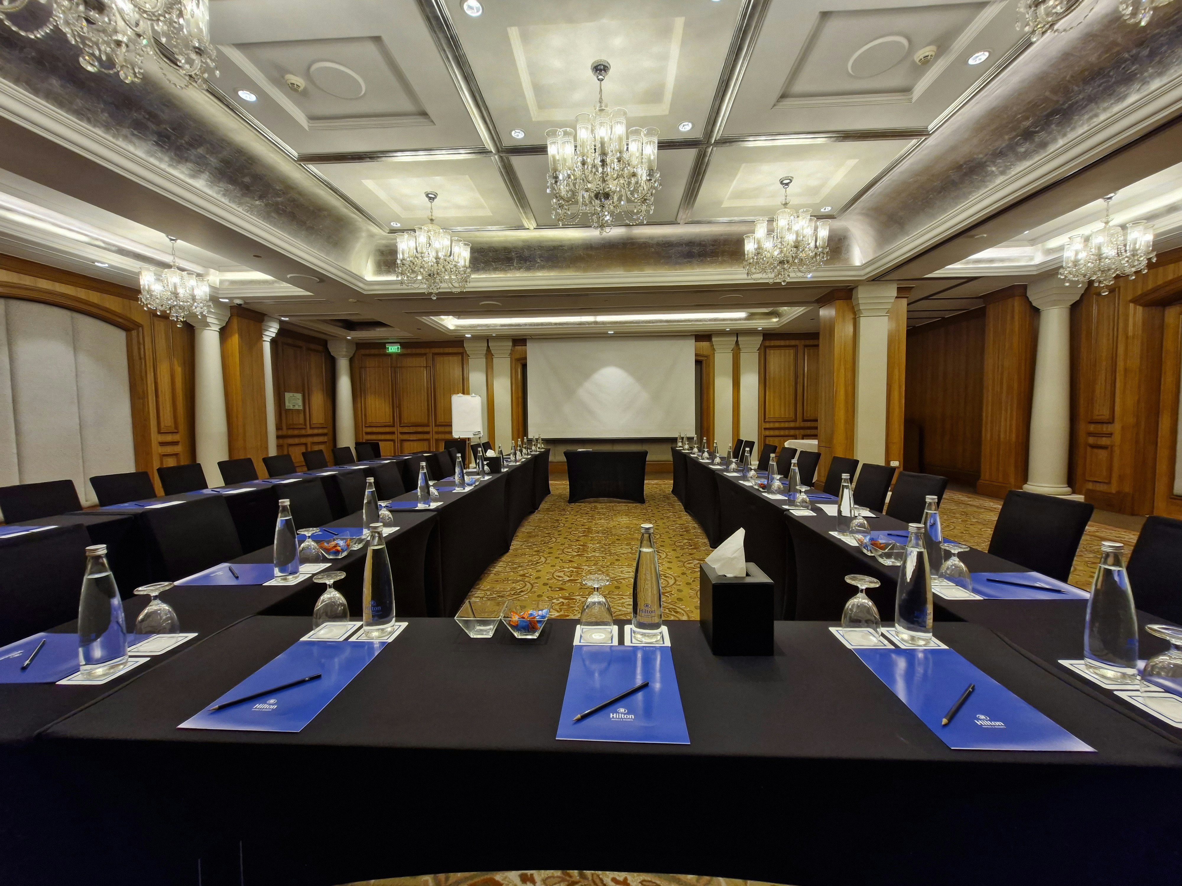 Hilton Mumbai International Airport 37/50