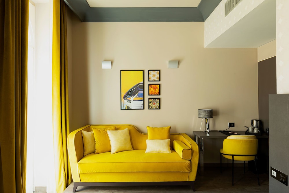Amadomus Luxury Suites 29/46