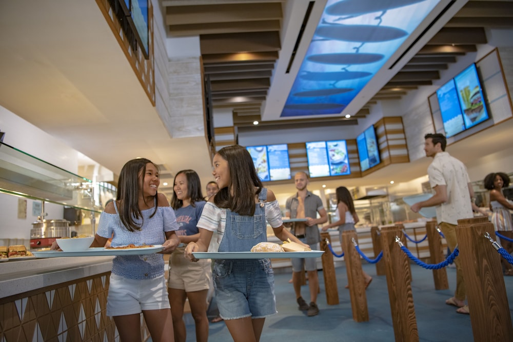 Universal's Endless Summer Resort - Surfside Inn and Suites 22/40