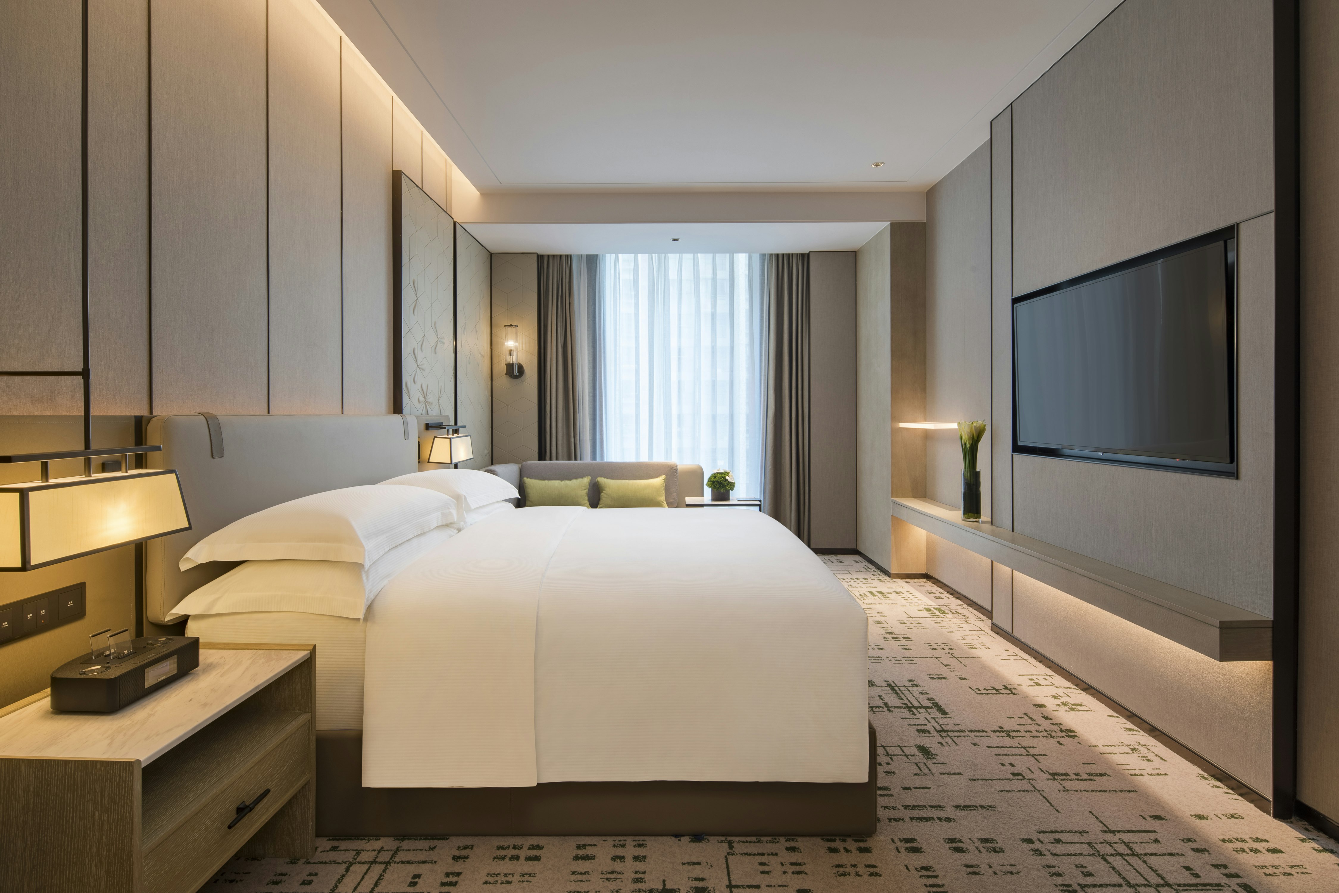 1 BEDROOM, DELUXE, SUITE, KING BED