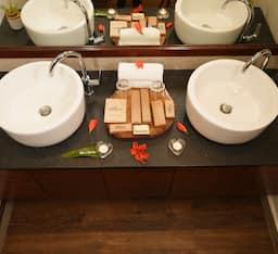 Retreat, Valley View, Hot Tub