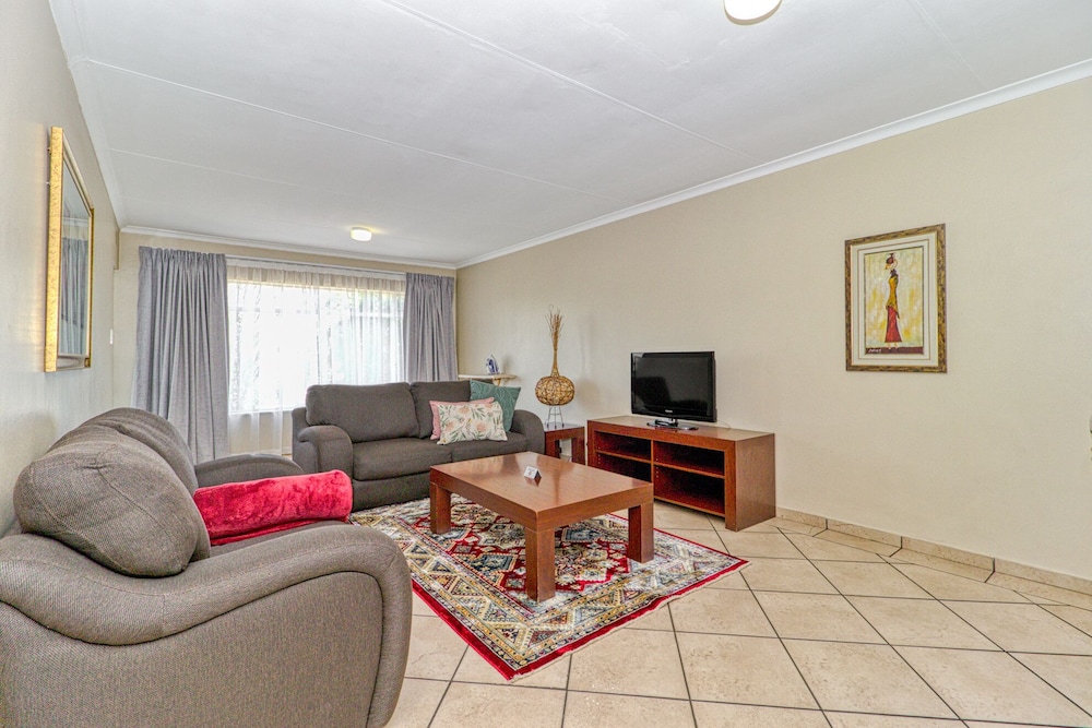 Bm Gardens Apartment Hotel 17/34