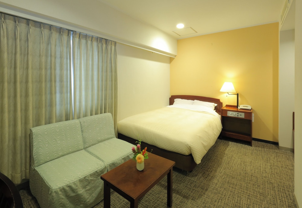 Hotel New Itaya 8/18