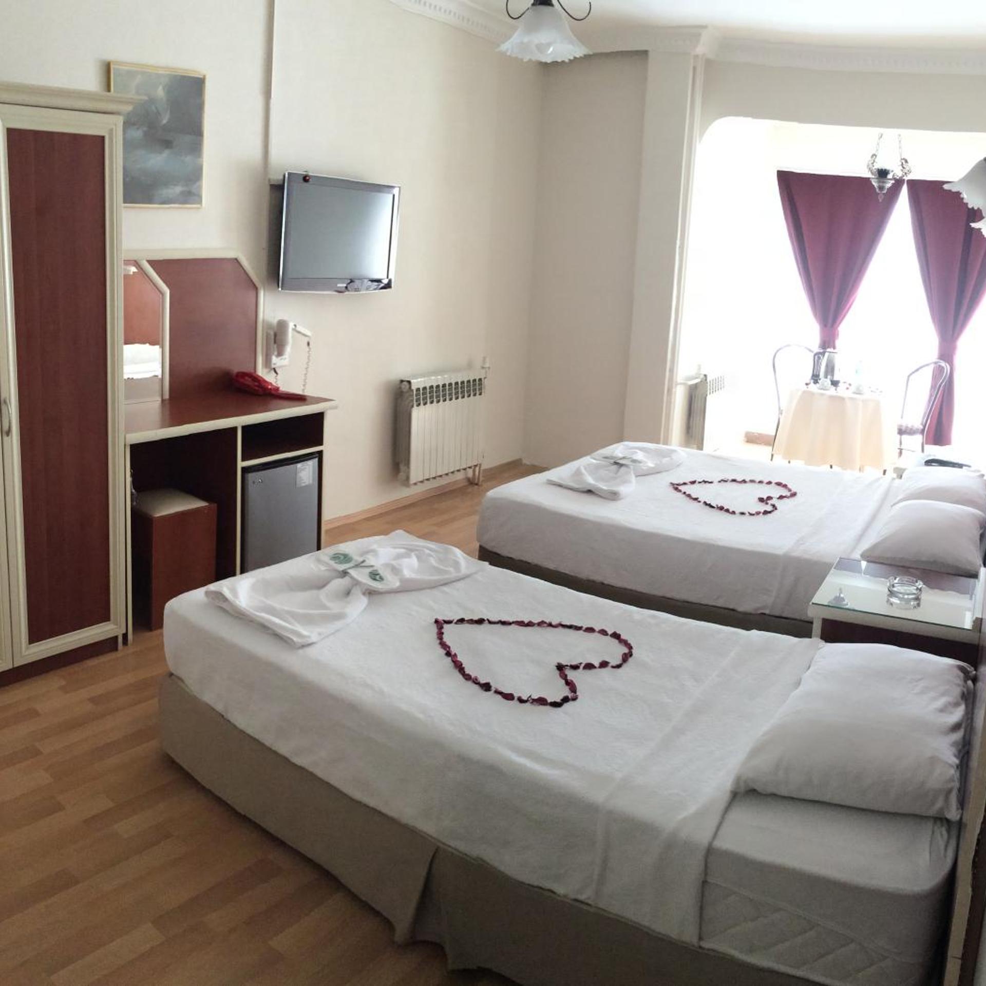 Efsane Hotel 12/48
