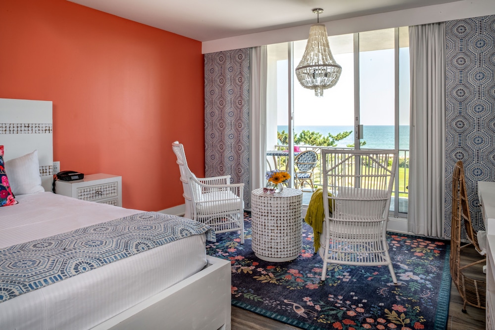 Blockade Runner Beach Resort 14/70
