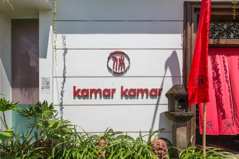 Villa Kamar Kamar Rumah Tamu 6/45
