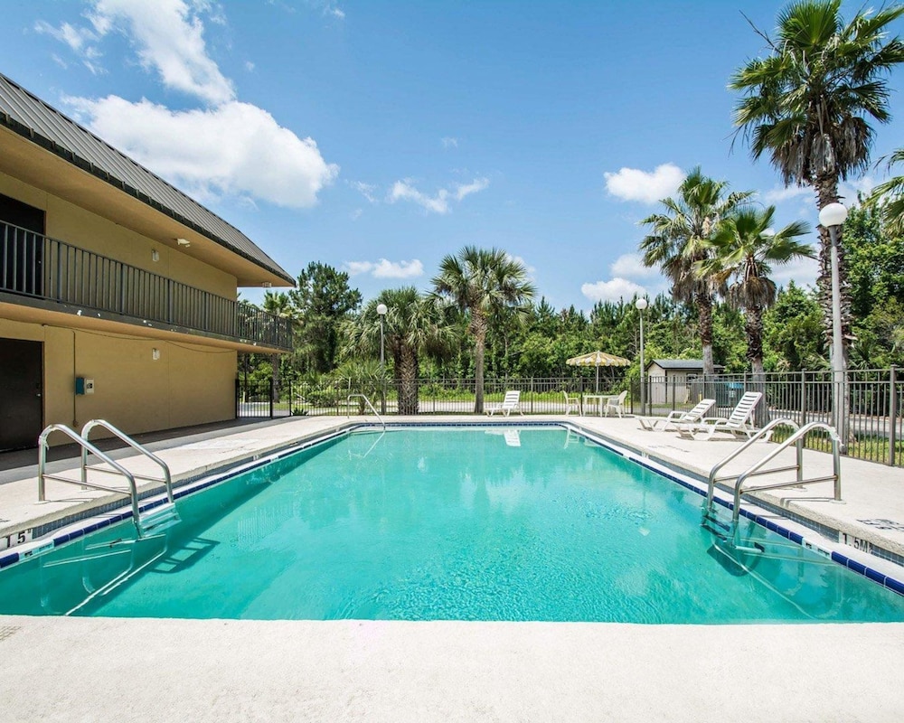 Quality Inn Elkton -St. Augustine South image