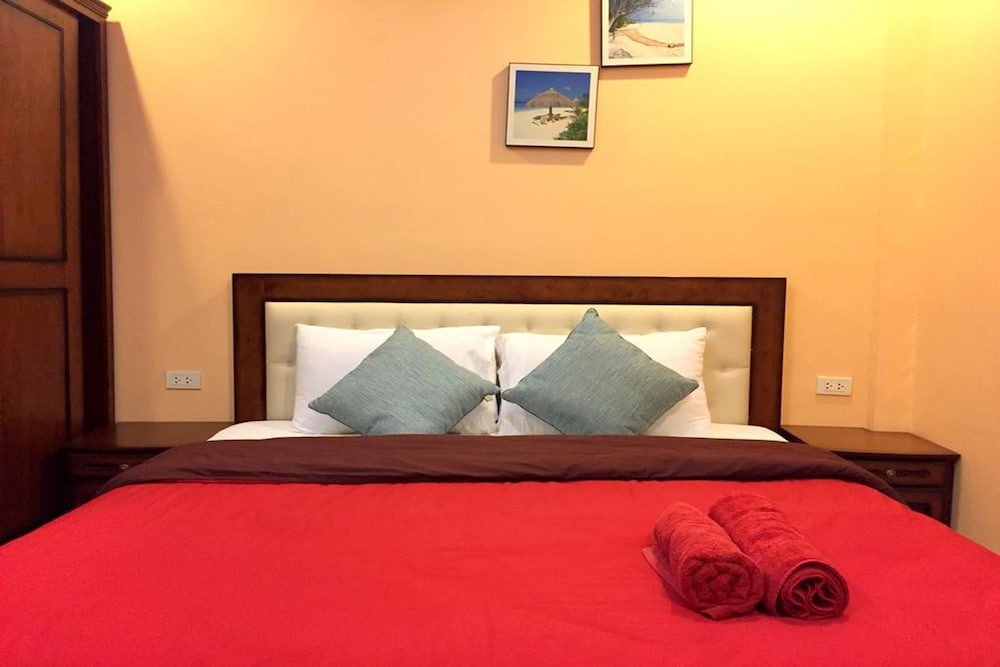Sea Breeze Resort 15/35