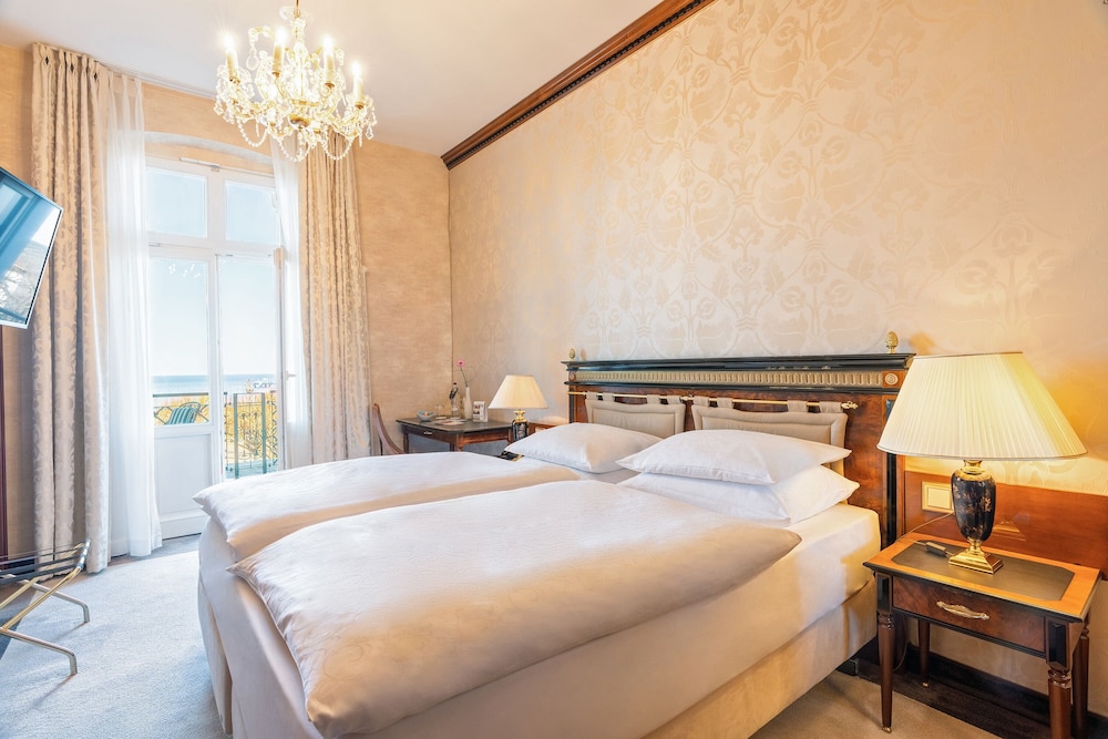 ROOM, DOUBLE BED, SEA VIEW