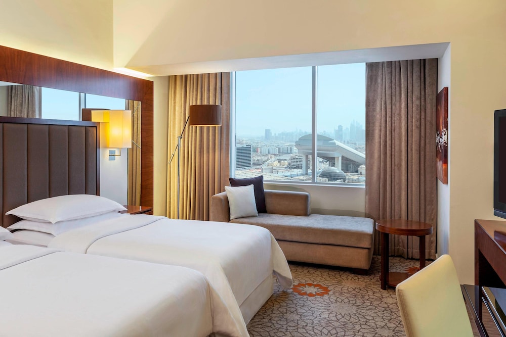 Sheraton Mall of the Emirates Hotel, Dubai 15/46