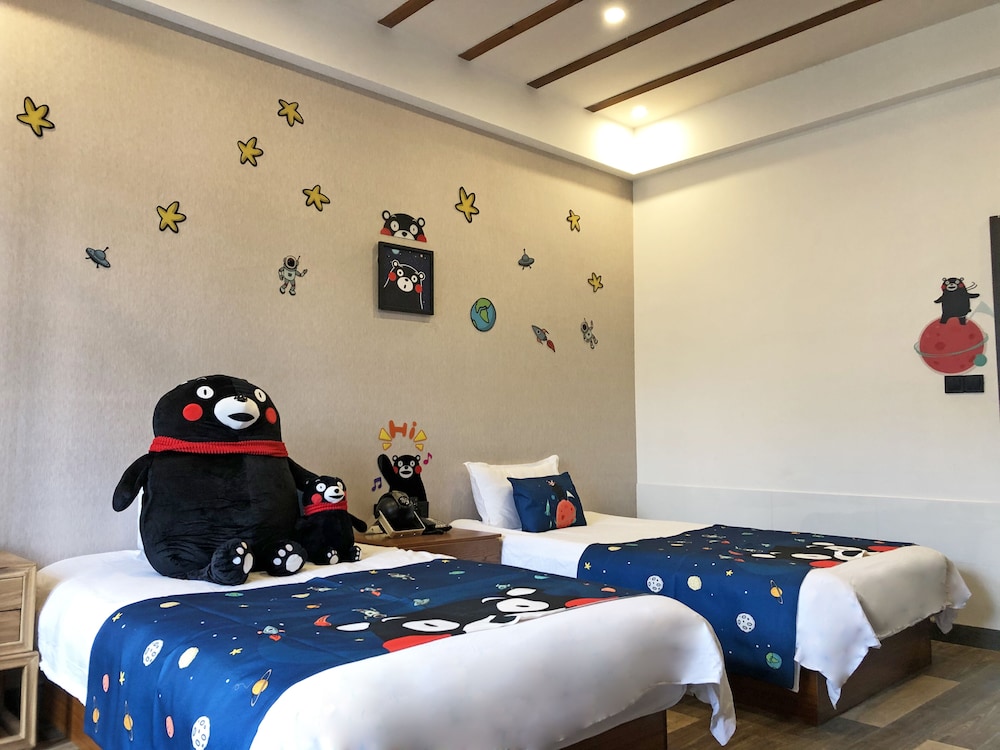 Shanghai Linyin Holiday Hotel 36/71