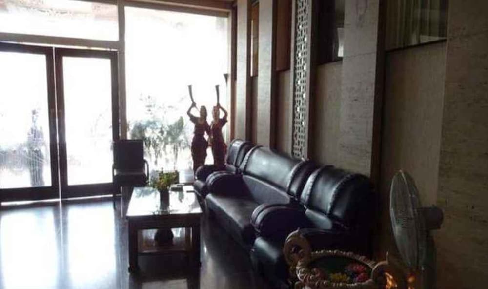Hotel Simran Heritage Pvt. Ltd. 35/55
