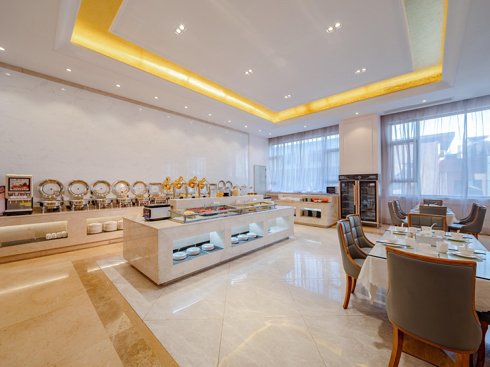 Vienna International Hotel (Dongguan Qishi Center) 33/47