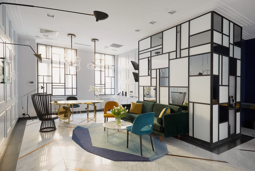 No 4 Residence 30/50