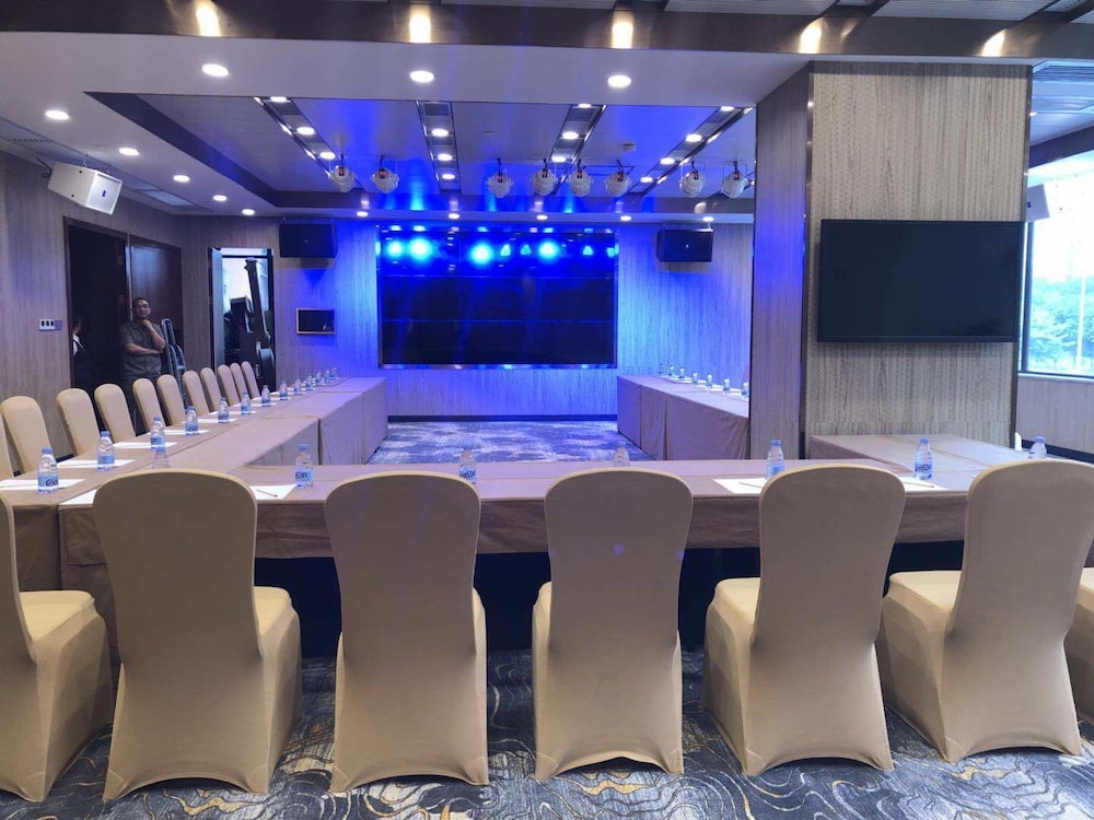 Shenzhen Sichuan Hotel 12/19
