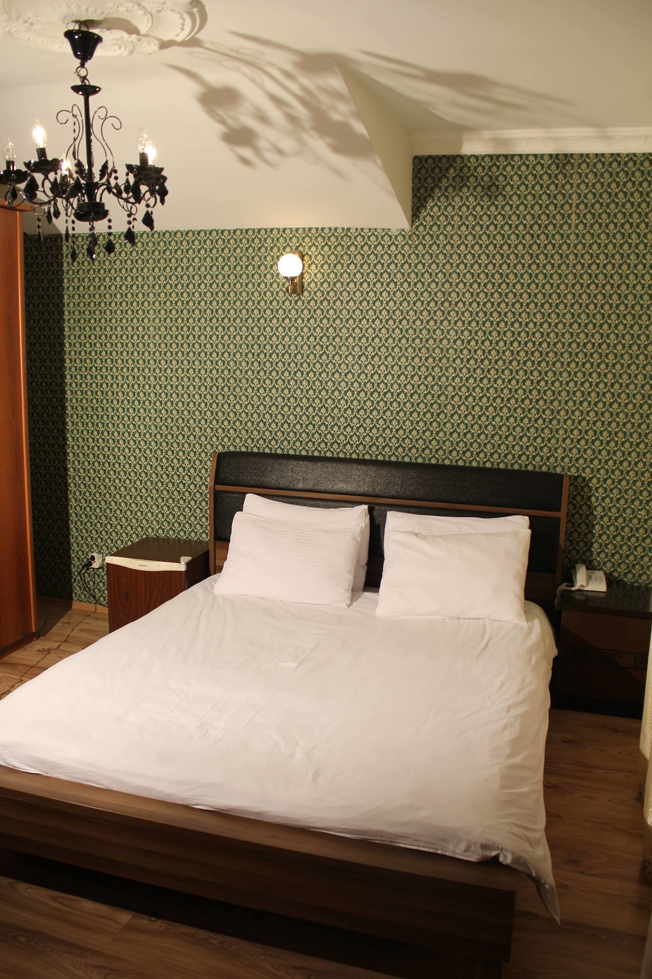 ECONOMY, DOUBLE BED