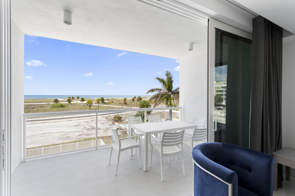 Treasure Island Ocean Club 25/50