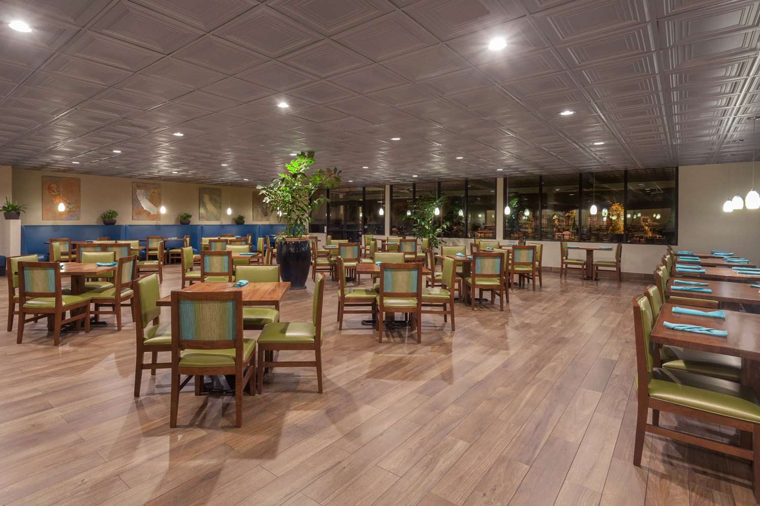 Wyndham Visalia 10/18