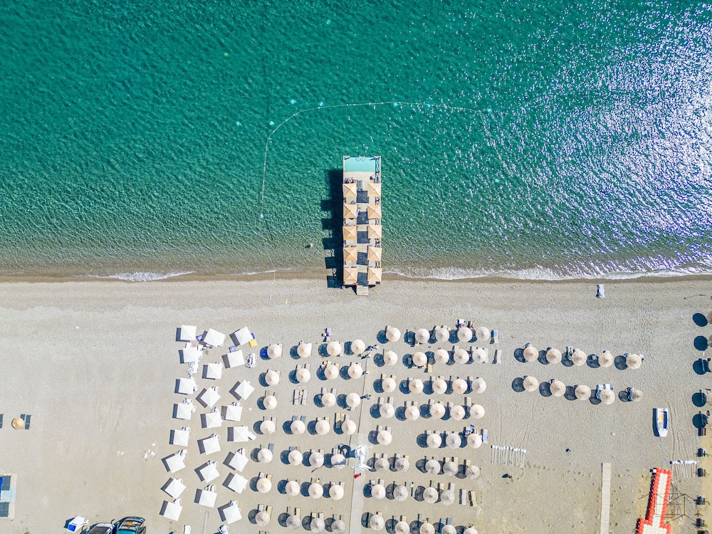 Assos Behram Hotel 32/43