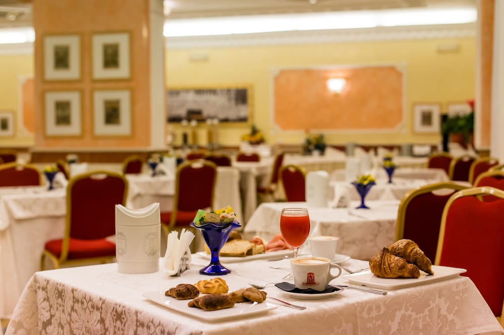 Mariano Iv Palace Hotel 30/42