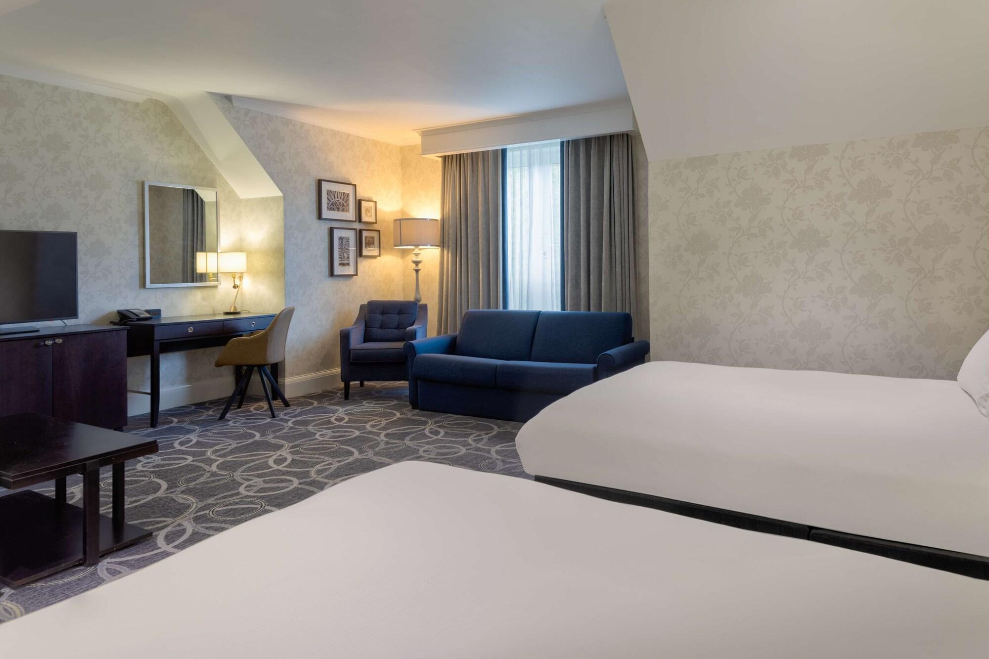 Junior Suite, Multiple Beds