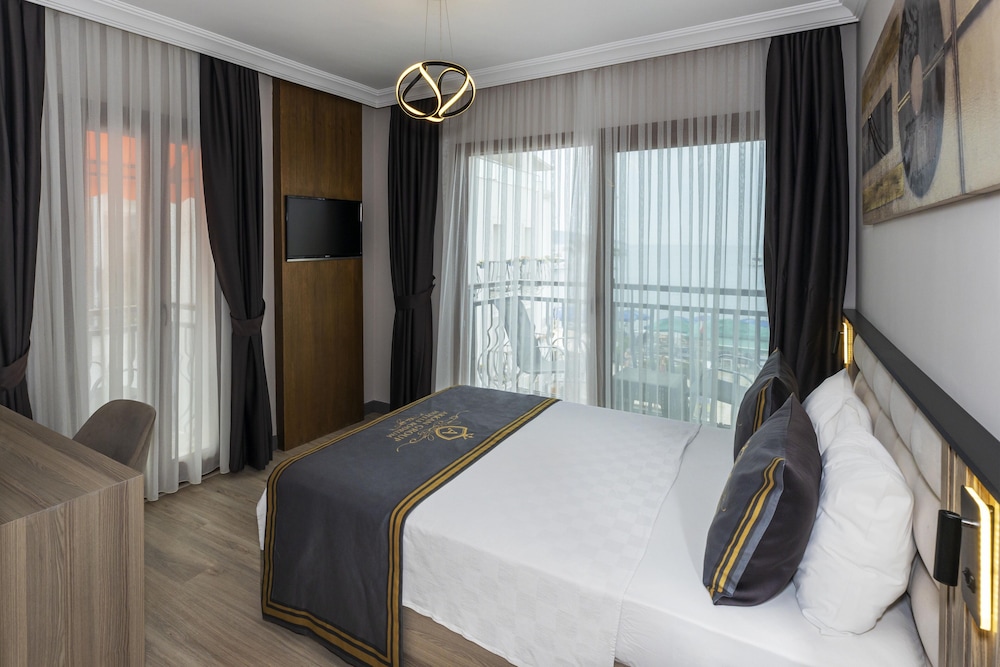 AKKAN LUXURY HOTEL 45/84