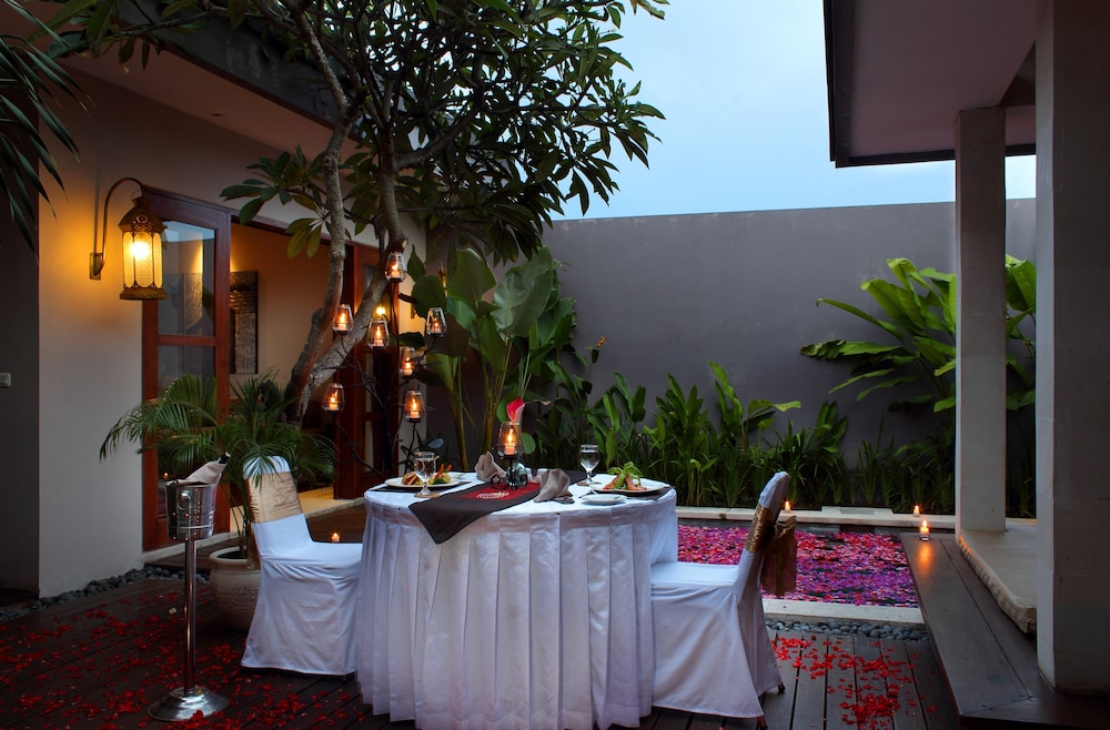 ARIA EXCLUSIVE VILLAS AND SPA 3/50
