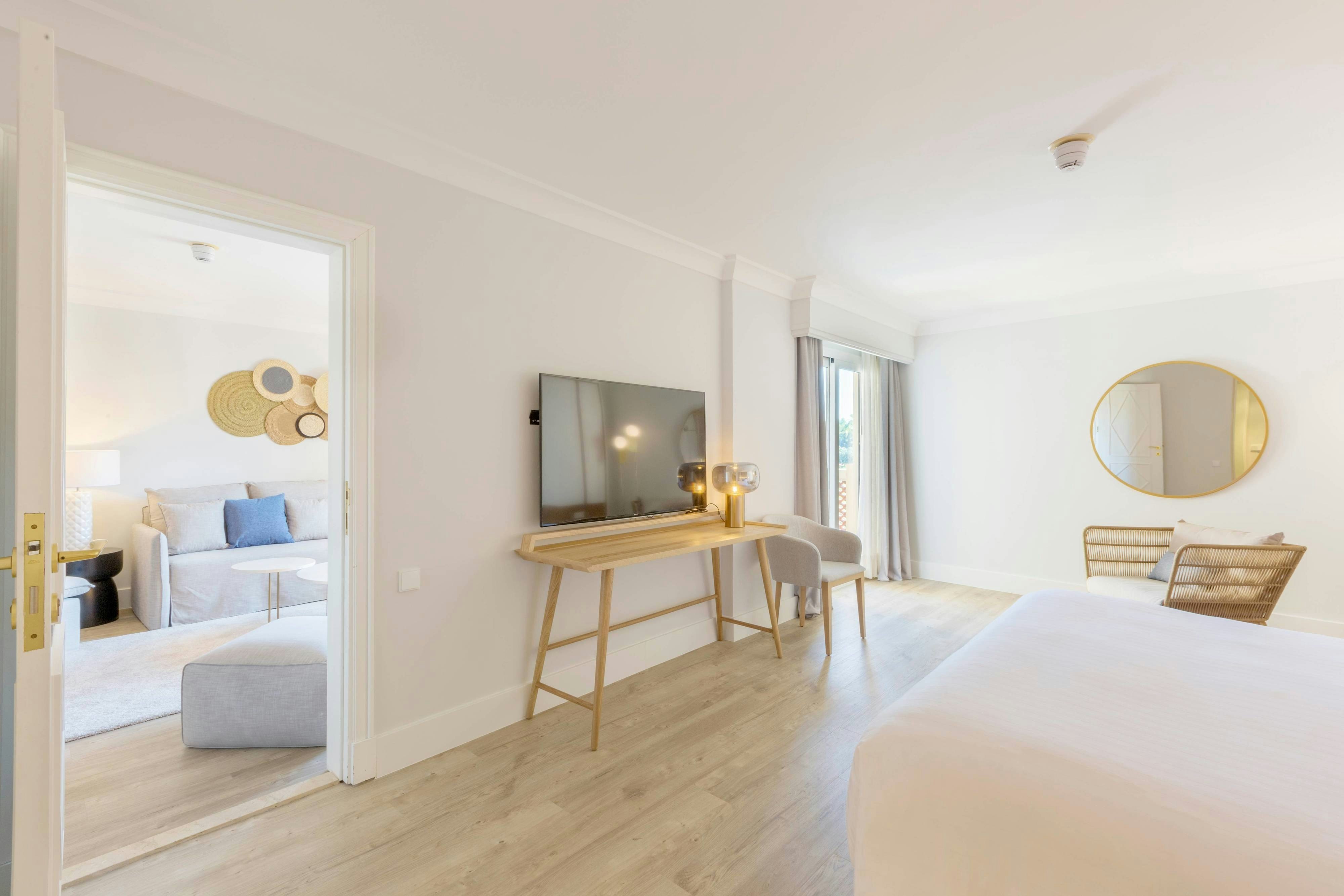 Suite, Hotel Denia La Sella Golf Resort And Spa Formerly Denia Marriott La Sella Golf Resort 2/3