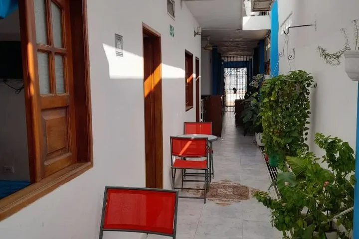 Hotel Isla Capri 1/17