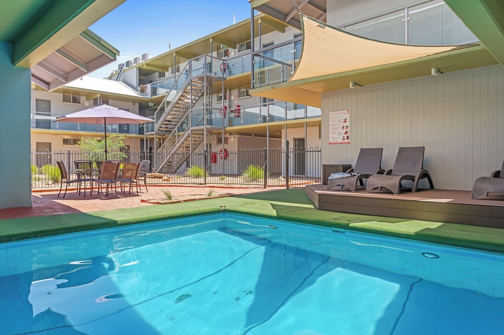 Mantra Alice Springs 46/65