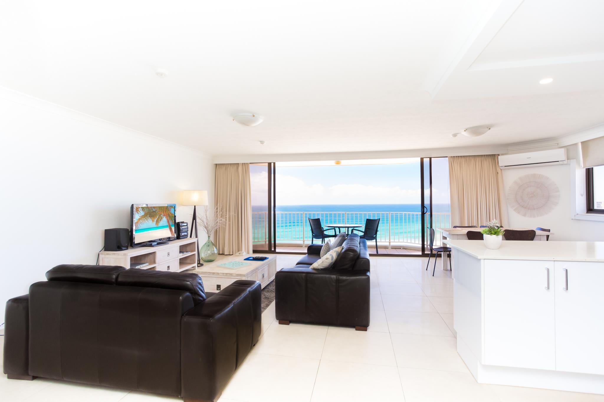 2 Bedrooms, Beach Front