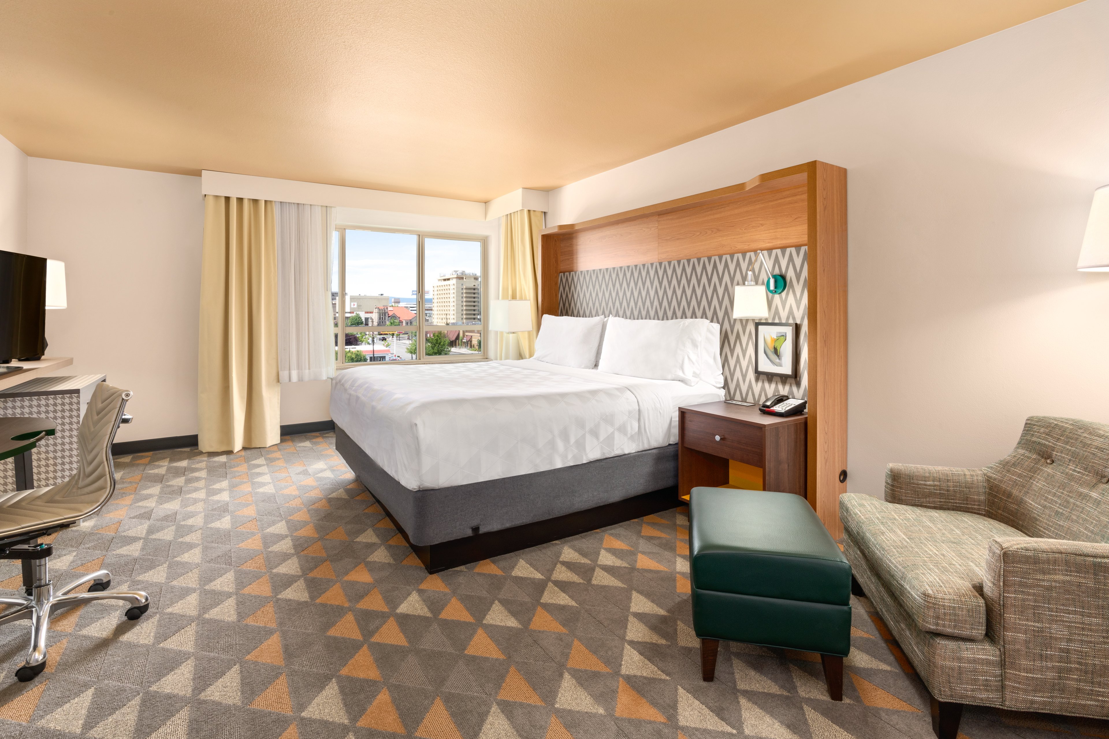 Holiday Inn Yakima 20/68