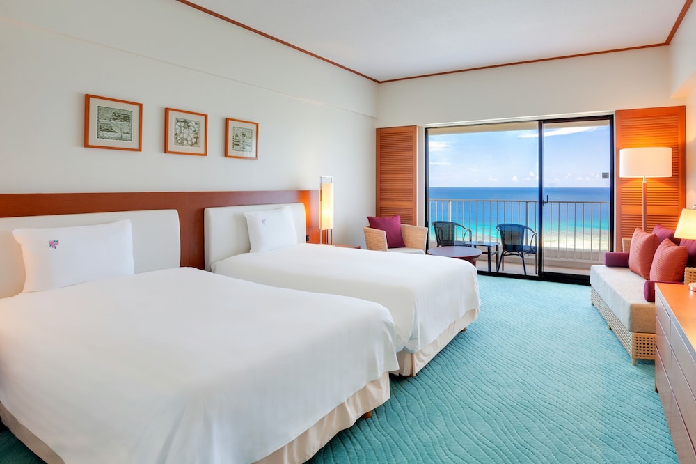 ROOM, TWIN BEDS, OCEAN FRONT
