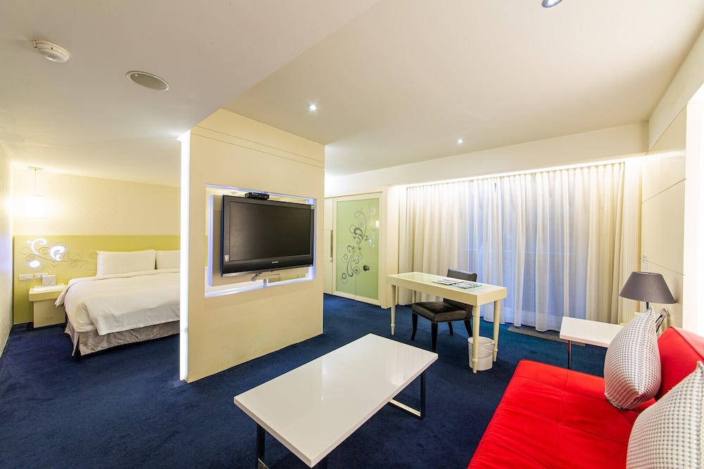 Forward Hotel Taipei 63/75