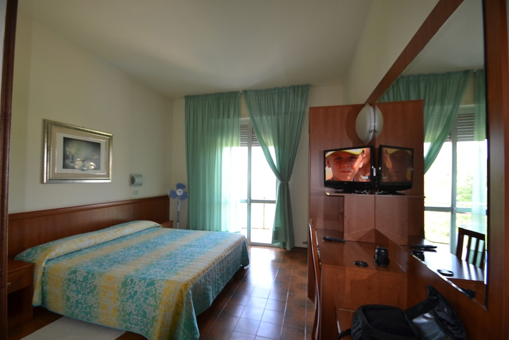 Albergo Boomerang 6/40
