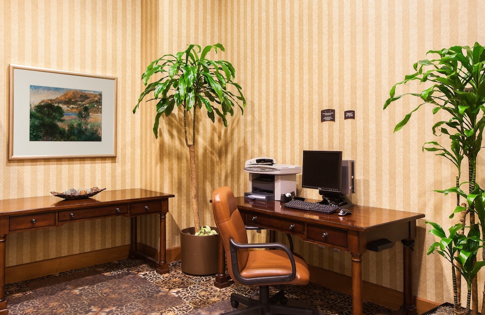 Staybridge Suites San Antonio-Airport 52/56