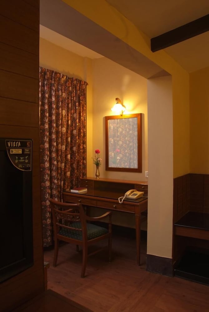 HOTEL JAI 12/18