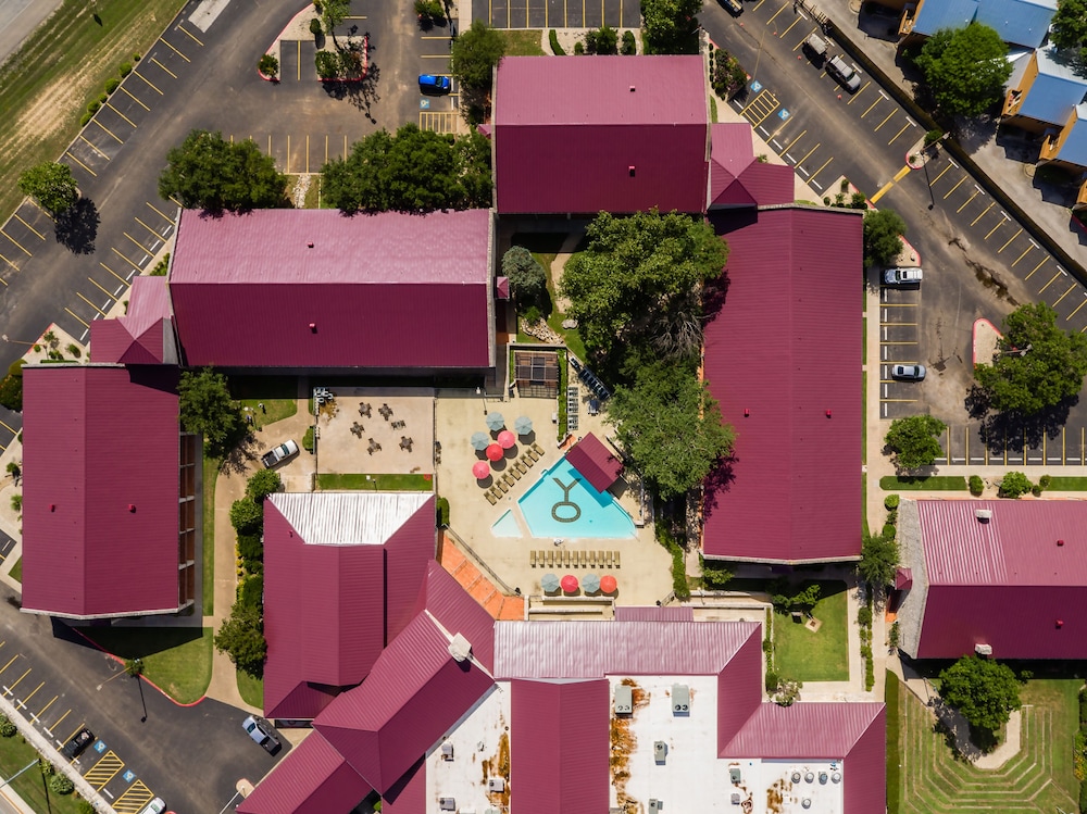 Y O Ranch Resort Hotel 6/55
