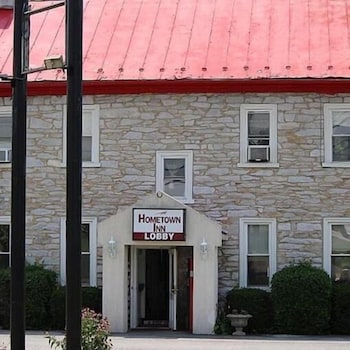 Hometown Inn Staunton VA near Hwy 11 in STAUNTON - VA