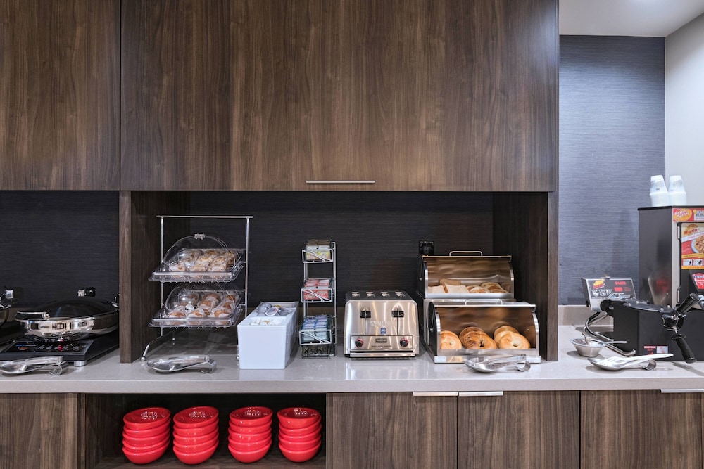 TownePlace Suites by Marriott Dallas DFW Airport North/Irving 35/54