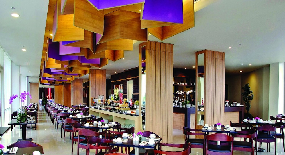 Atria Hotel Gading Serpong 52/72
