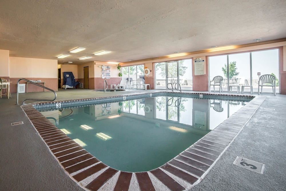Quality Inn & Suites Fillmore I-15 3/40