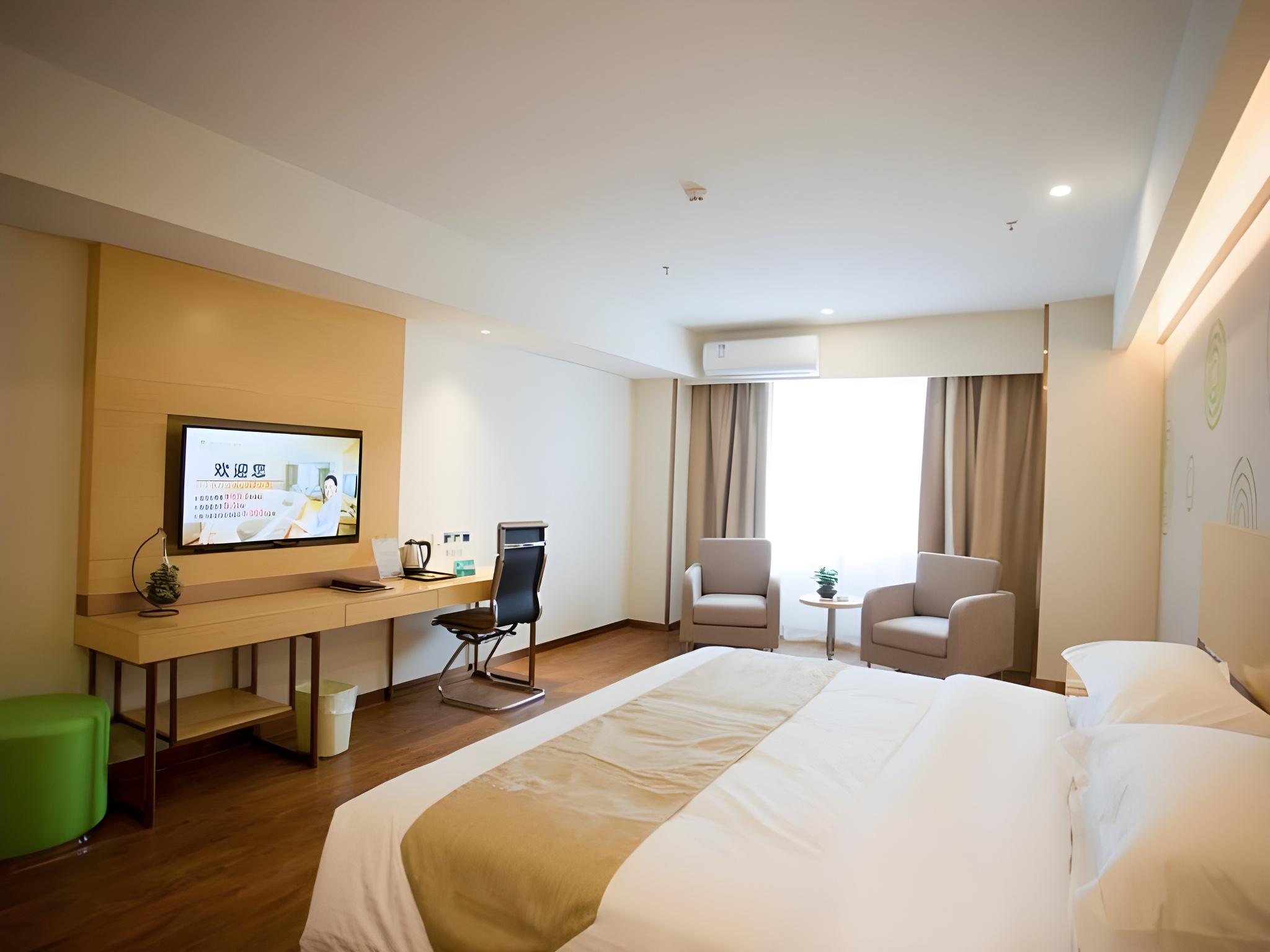 BUSINESS, QUEEN BED