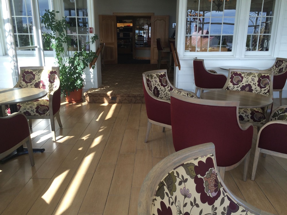 Tadoussac Hotel Seasonal Hotel 54/72